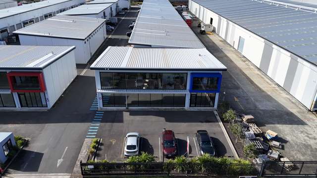 Road Front + Tilt Slab | Prime Warehousing