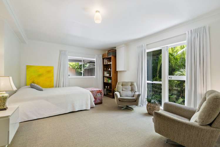 10 Lyons Avenue Murrays Bay_14