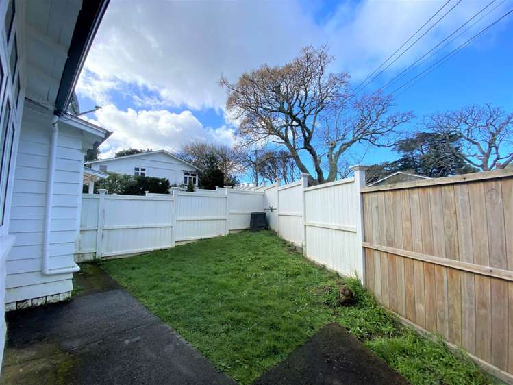 2/7 Jesmond Terrace Mt Albert_9