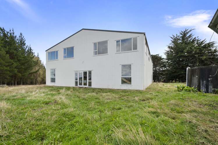 93 Halcombe Road Feilding_3