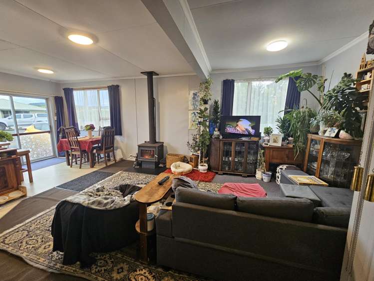 11 Matai Street Kaka Point_12