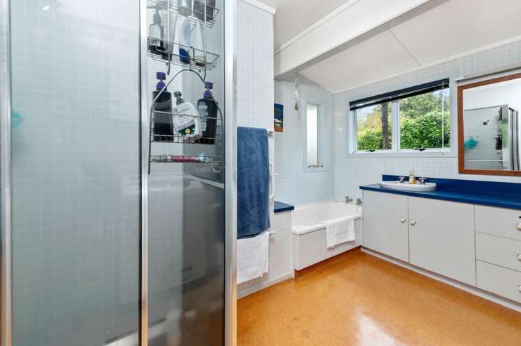 301 Vaughan Road Owhata_13