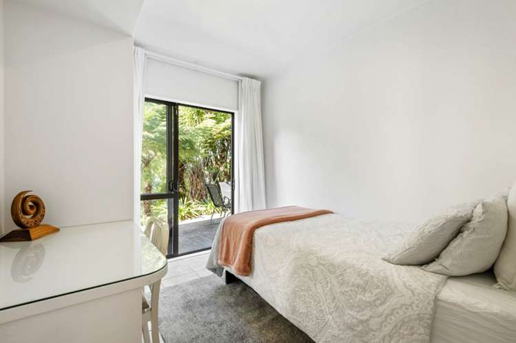 2/74 Glamorgan Drive Torbay_15