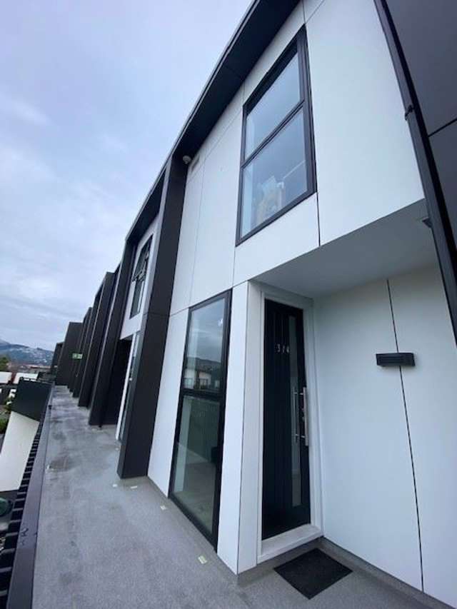 3/4 Waverley Street Sydenham_1