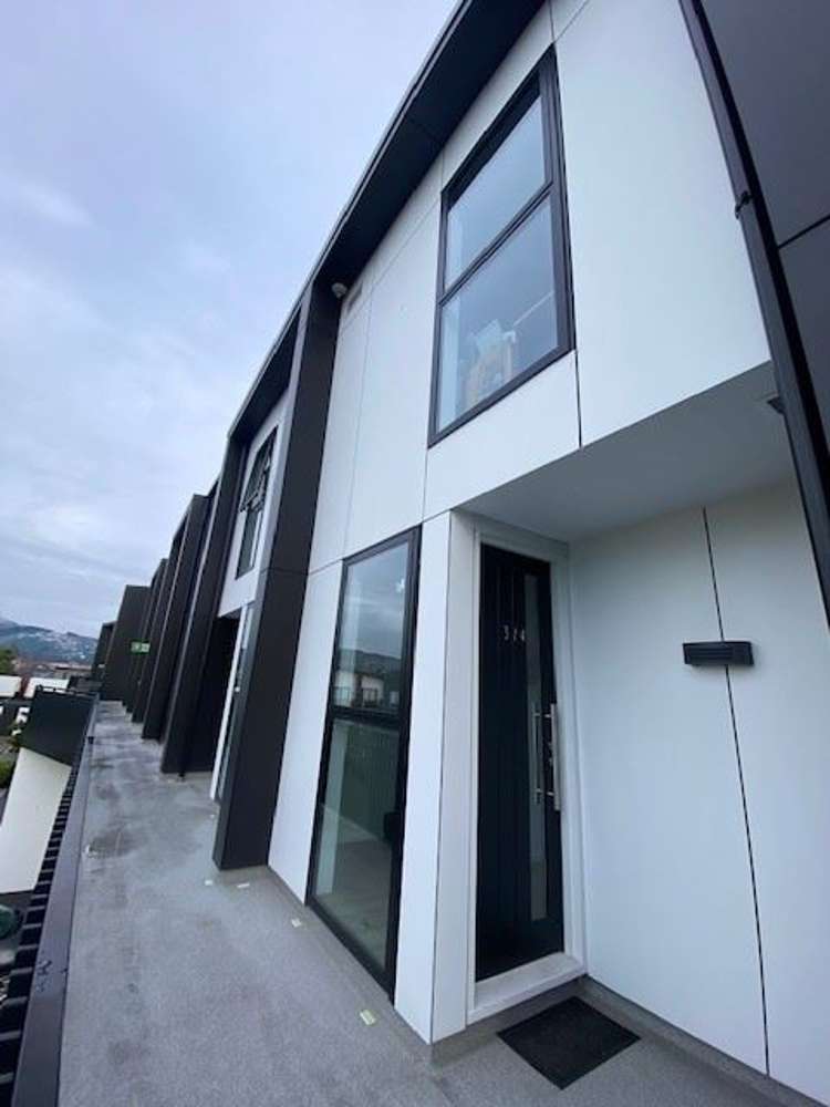 3/4 Waverley Street Sydenham_1