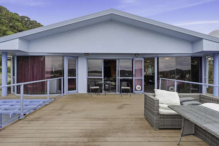 16 Bush Point Road Taipa_16