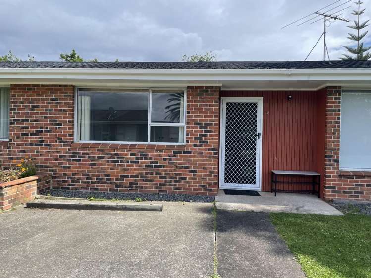 2/1 Pine street New Lynn_0