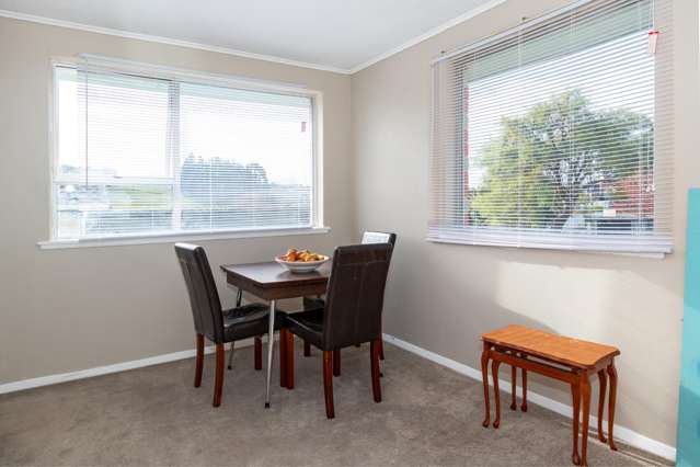 75 Old North Road Marchwiel_3