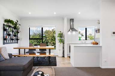 500F Te Atatu Road_1