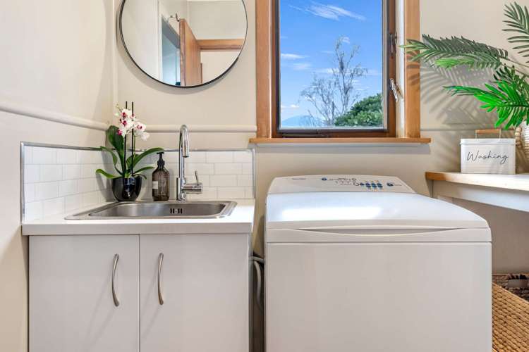 32 Woodford Avenue Brookfield_21