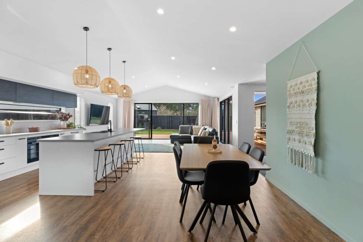 39 Plover Avenue_5