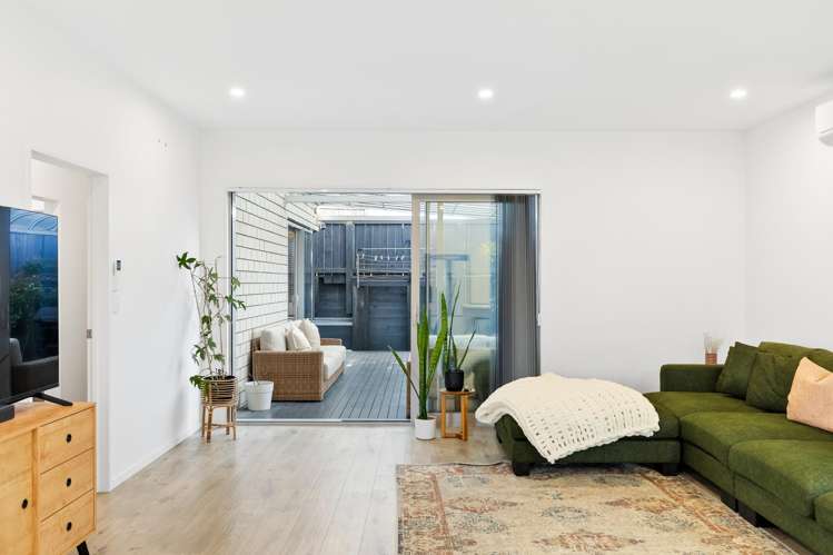 75 Matakohe Road Westgate_4