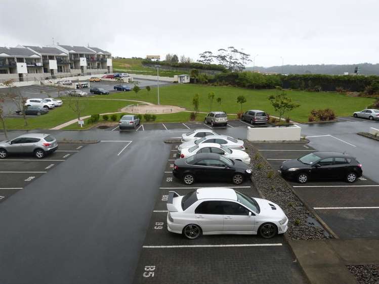 B4/71 Spencer Road Oteha_14