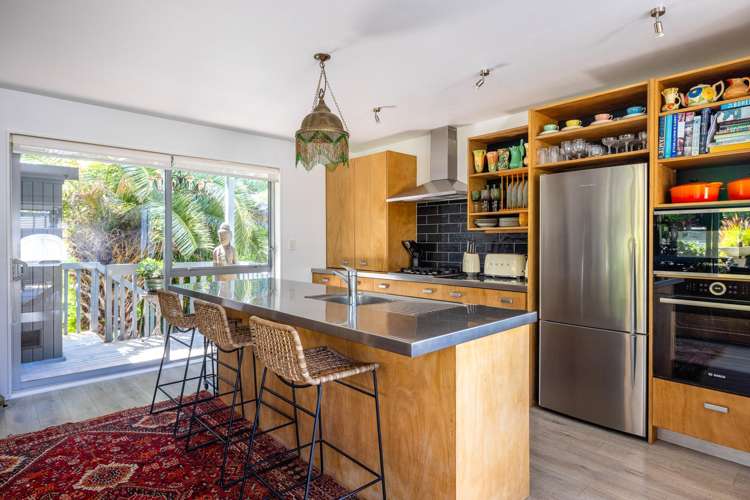 162 Ocean View Road Oneroa_12