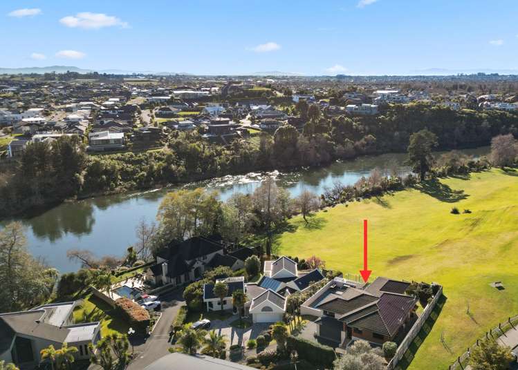 17 River Oaks Place_0