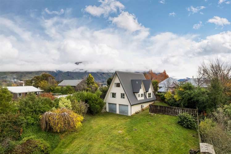 11 Kowhai Drive Wanaka_1
