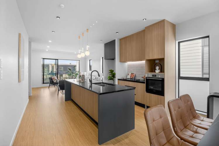 7/10 Scott Road Hobsonville_9