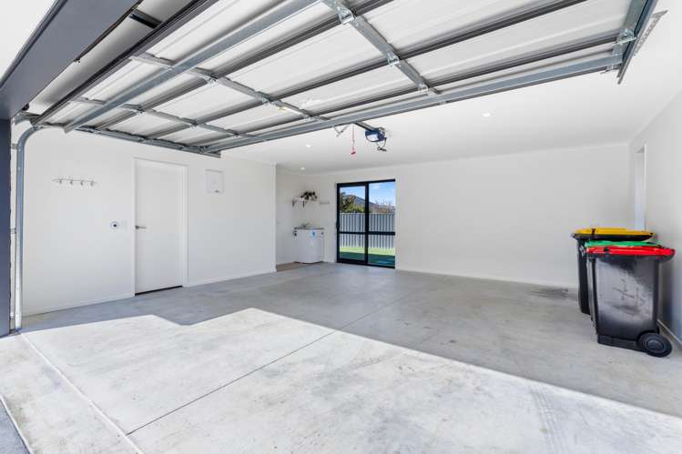 8 Silverview Place Mosgiel_18