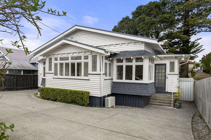 cream brick and tile house with lawn in front  5 Carlingford Drive, East Tamaki, Auckland