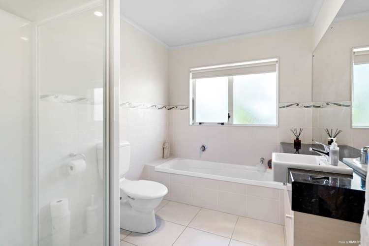 9 Bellshill Close Wattle Downs_14