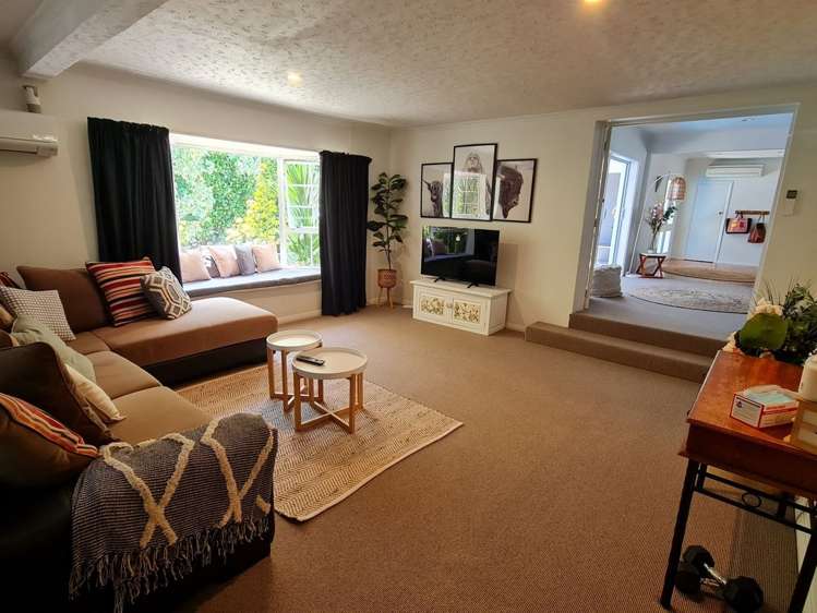 9 Edinburgh Crescent Redwoodtown_7