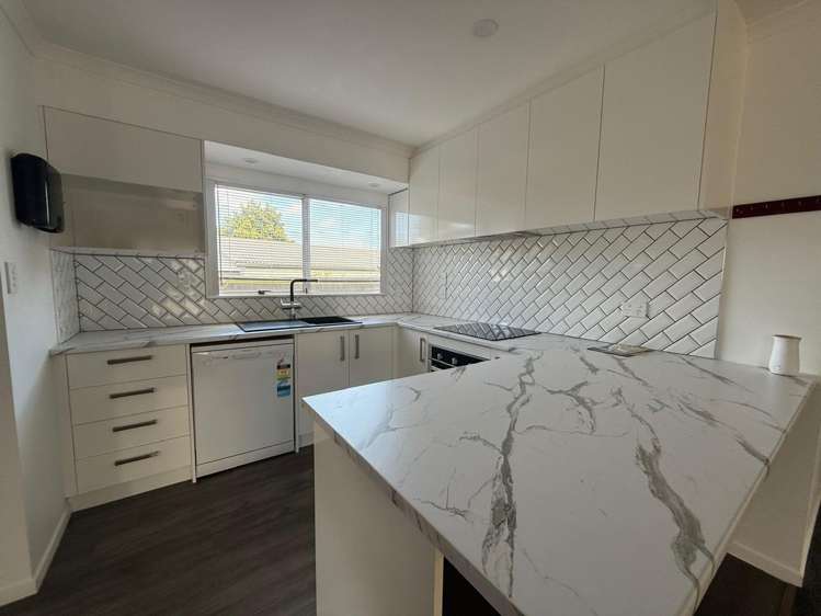 4 Lickfold Lane Pukete_5