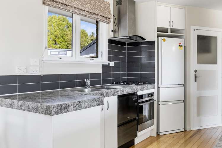 5 Tawa Street Hilltop_8