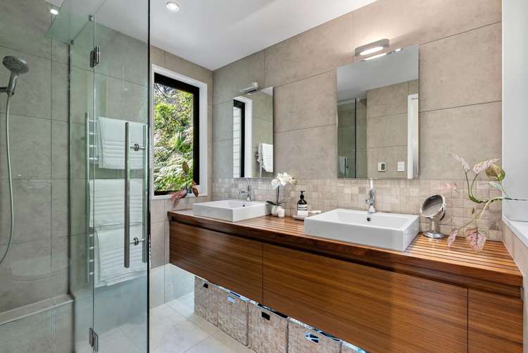 136 Cheviot Road, Lowry Bay Eastbourne_13