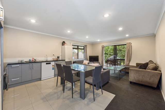 9c Kakanui Avenue Hillcrest_2