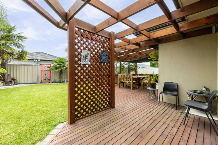 6 Lowry Place Frimley_24