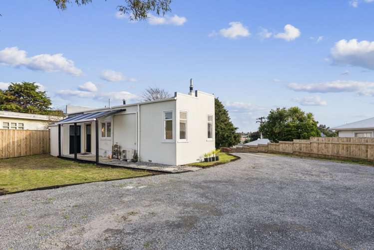 75 Raumati Road Raumati Beach_1