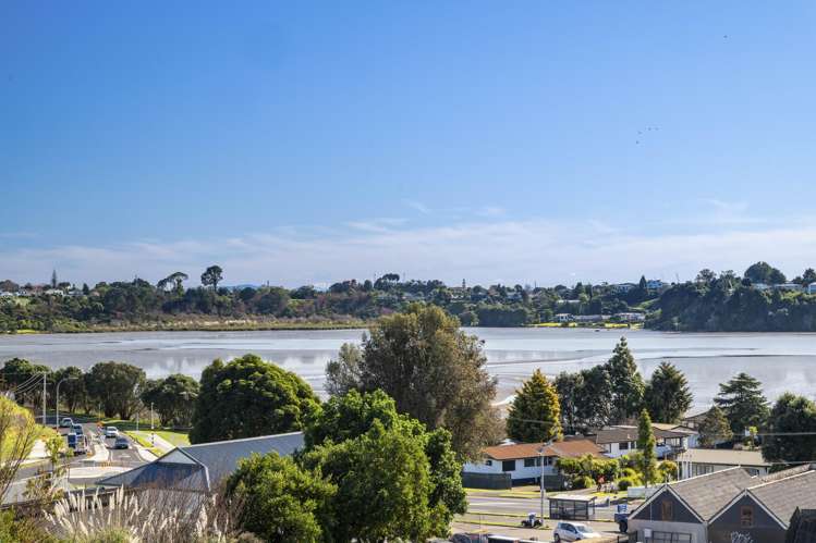 8 Lorrigan Way Welcome Bay_24