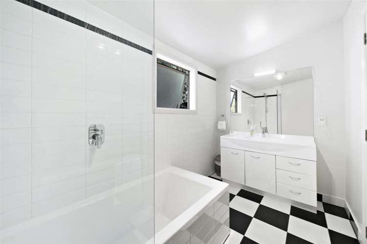 10 Von Place Fernhill/Sunshine Bay_8