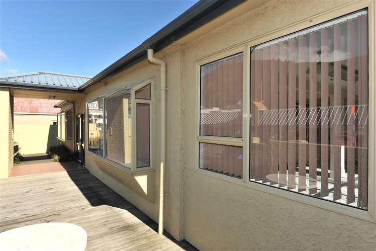 75 High Street Picton_30