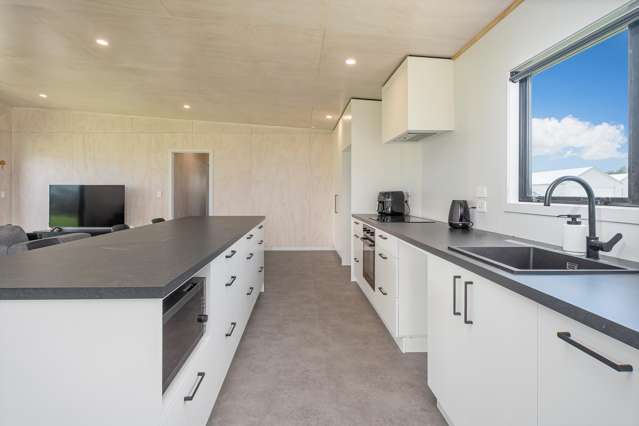 5 Riria Way Matarangi_3