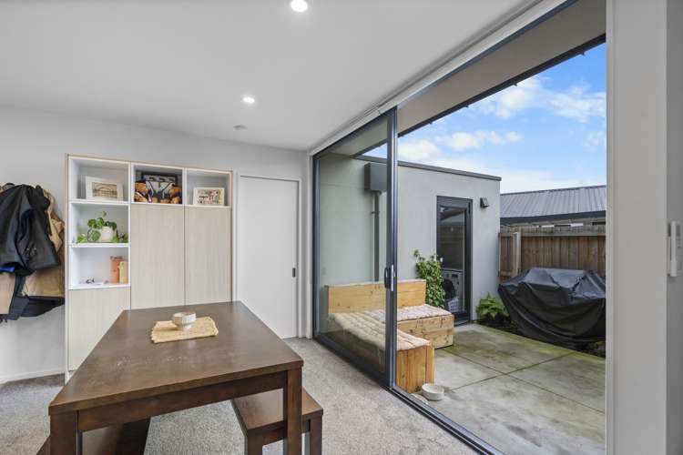 2/56 Geraldine Street Edgeware_5