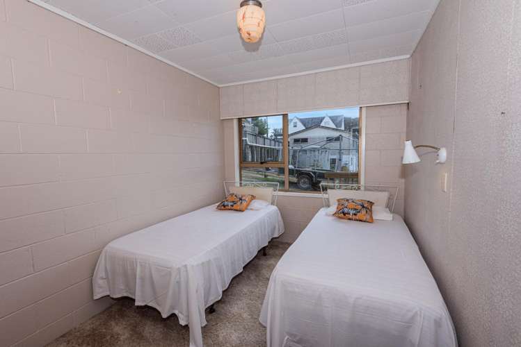 10a Gould Street 1999_5