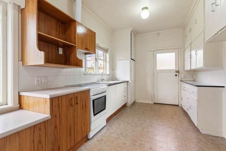 114 Mount Smart Road Onehunga_9