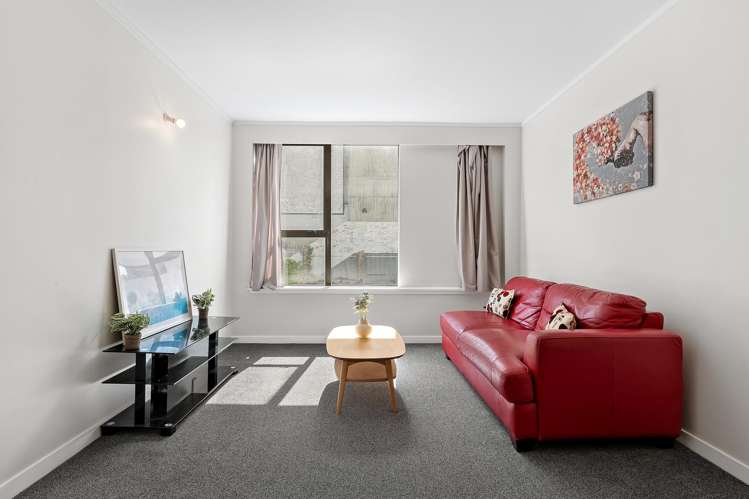 13/70 Hobson Street Thorndon_3