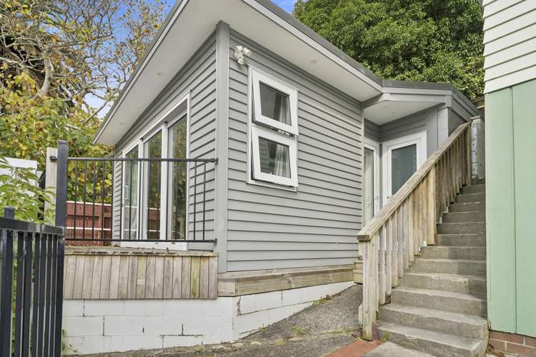 112 Hine Road Wainuiomata_24