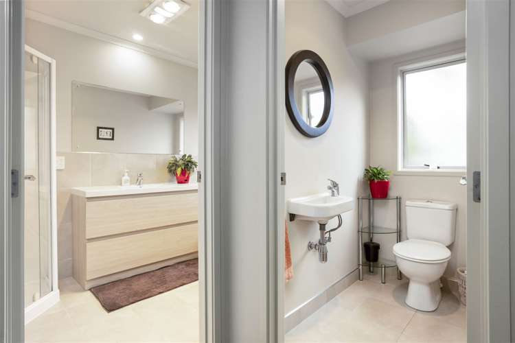 62 Intrepid Crescent Beachlands_15