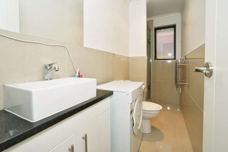 3/7 Vesty Avenue Hillcrest_8