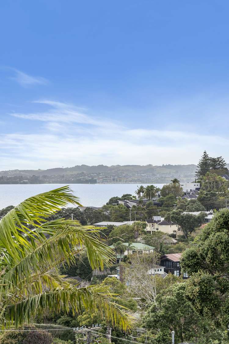 1/7 Colmar Road Mellons Bay_23