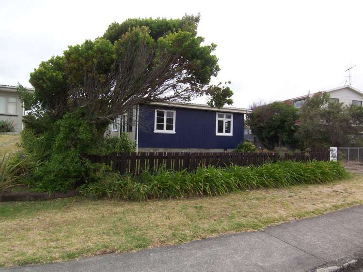 20 Koromiko Street Otaki Beach_16