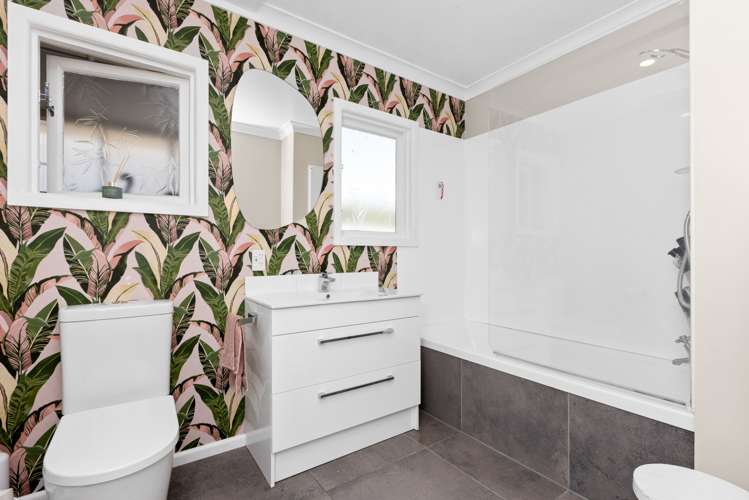 25 Harpham Street Taradale_12