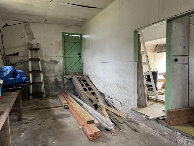 24a/1 Cowling Road Hurdon_3