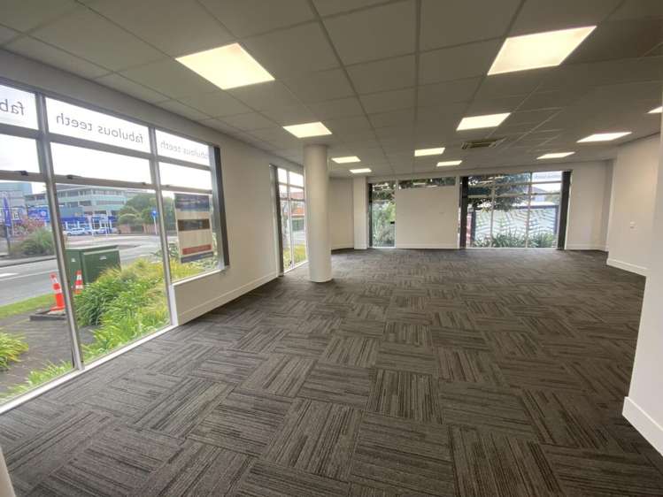 Suite 1, 443 Lake Road Takapuna_7