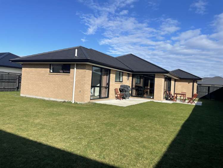 37 Zinnia Way Wigram_11