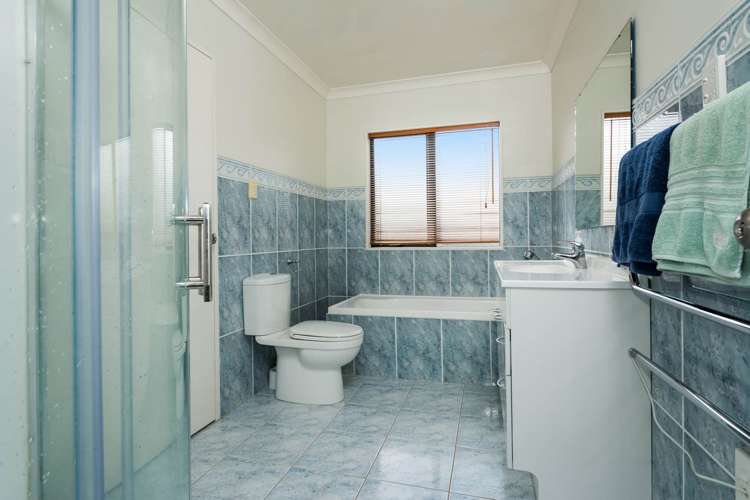 2/39 Regency Place Sunnynook_10