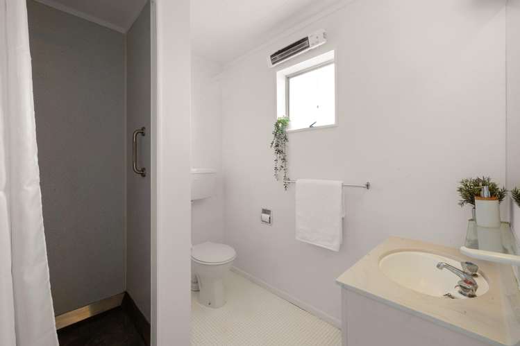 3B Hunter Place Merrilands_13